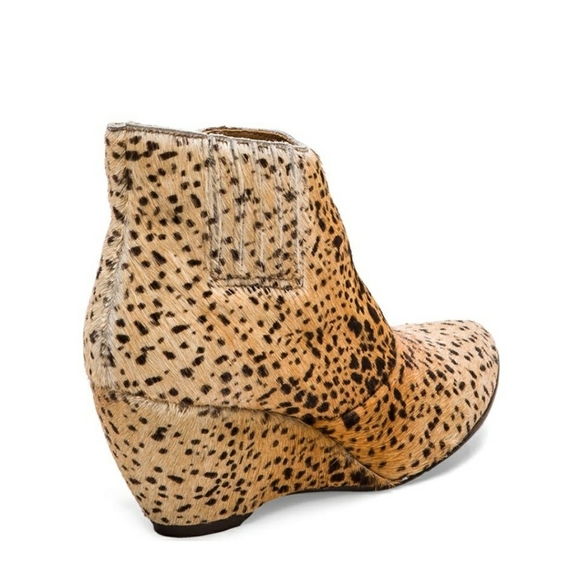 Matisse Nugent Wedge Bootie with Cow - Picture 3 of 13